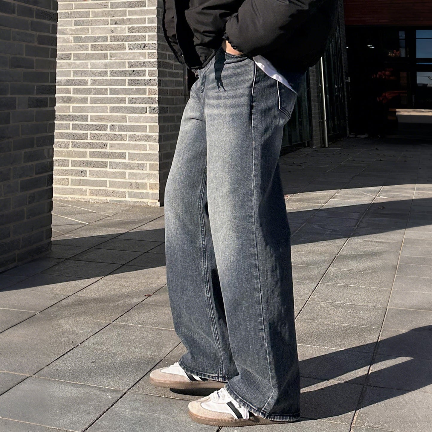 Distressed Water Washed Straight Leg Jeans for Men