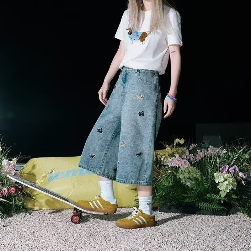 Cartoon Dog Embroidery Washed Five-Quarter Denim Shorts for Men and Women