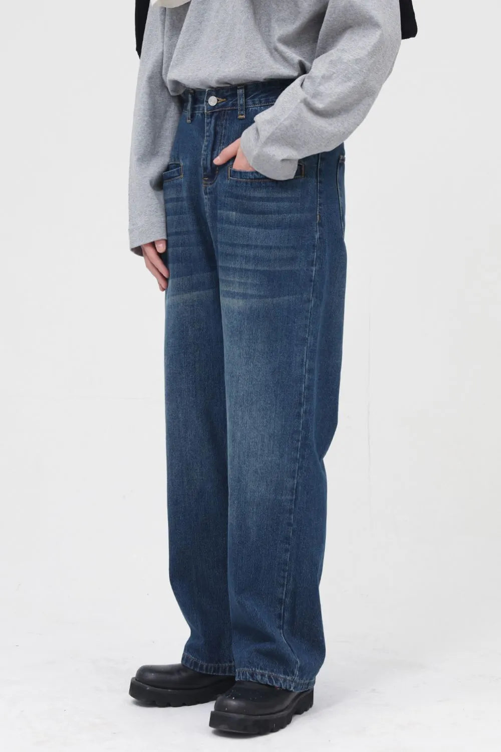 Front Pockets Baggy Jeans - Premium Japanese Denim