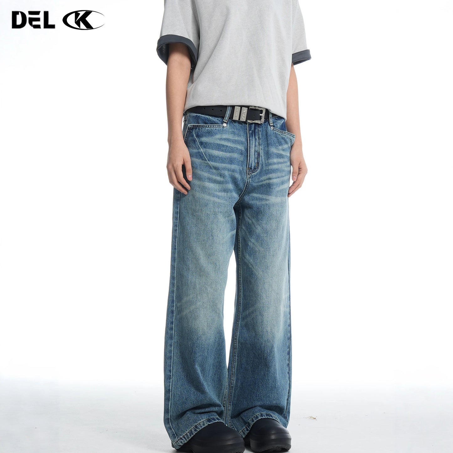 Water-Washed Vintage Loose Fit Casual Wide-Leg Straight Leg Jeans for Men and Women