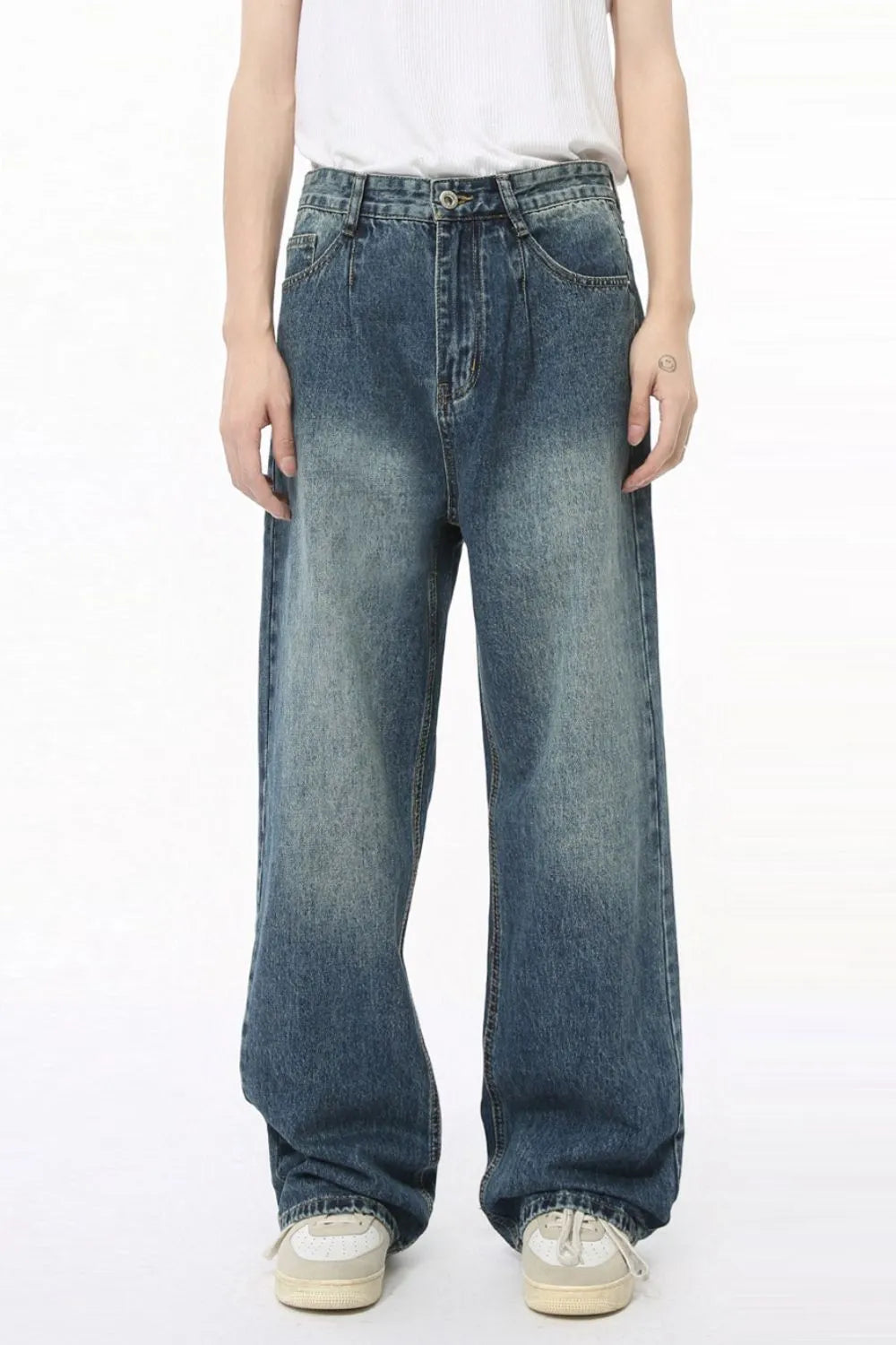 Premium Mid Rise Wide Leg Jeans with Pockets