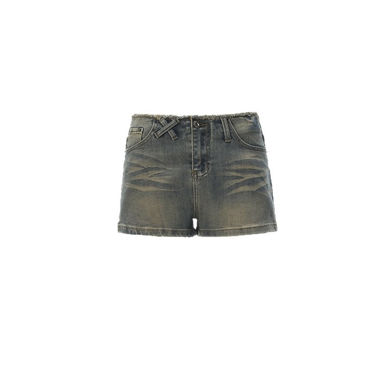 Retro Washed Low Waist Denim Shorts for Women with Frayed Hem Design