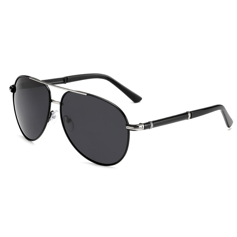Men's Polarized Pilot Sunglasses For Everyday Style And UV Protection