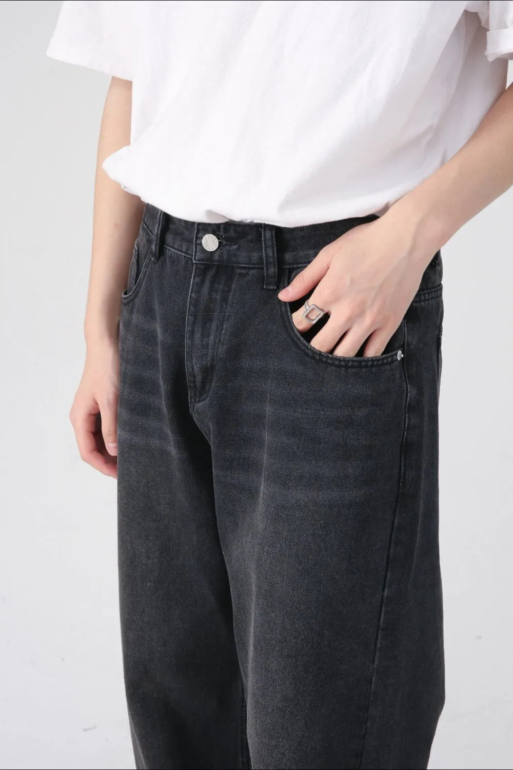 Premium Baggy Jeans with Pockets