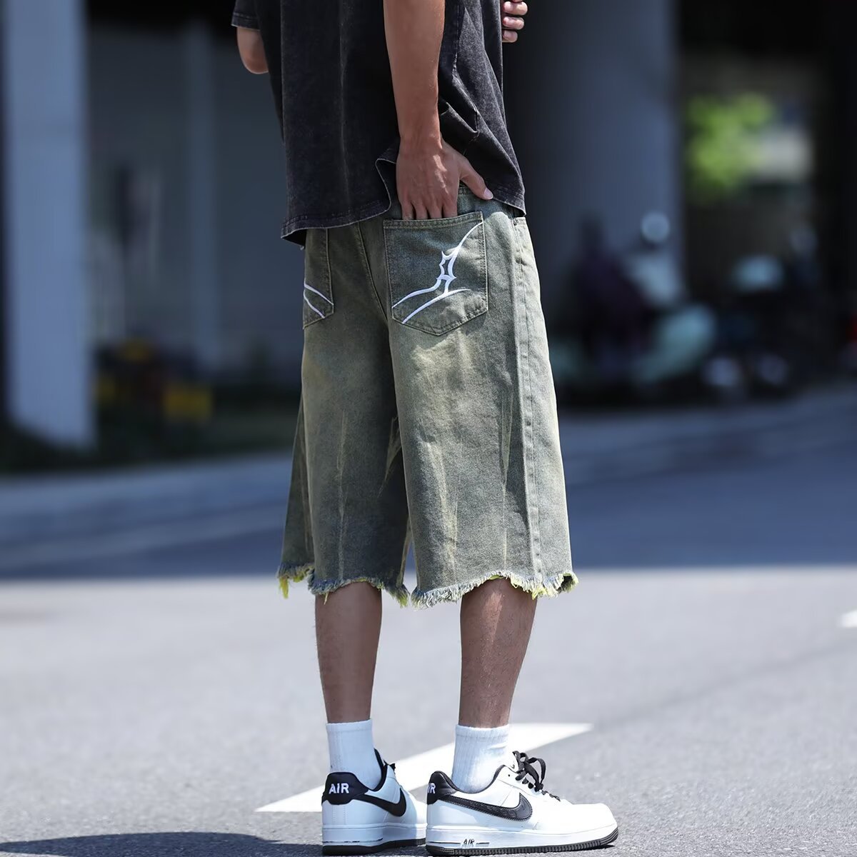 Washed Embroidered Fringed Denim Loose Straight Leg Seven Quarter Pants