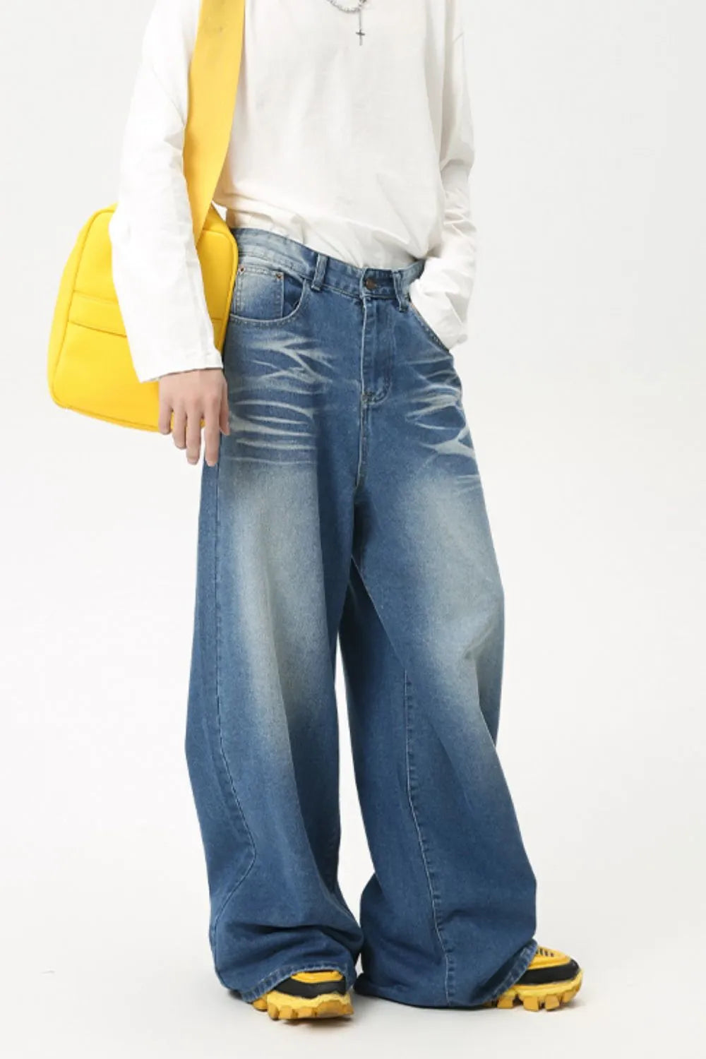 Premium Wide Leg Jeans with Pockets