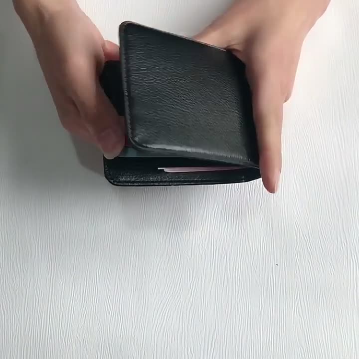 Men's Short Business Wallet - Simple Leather Wallet for Men