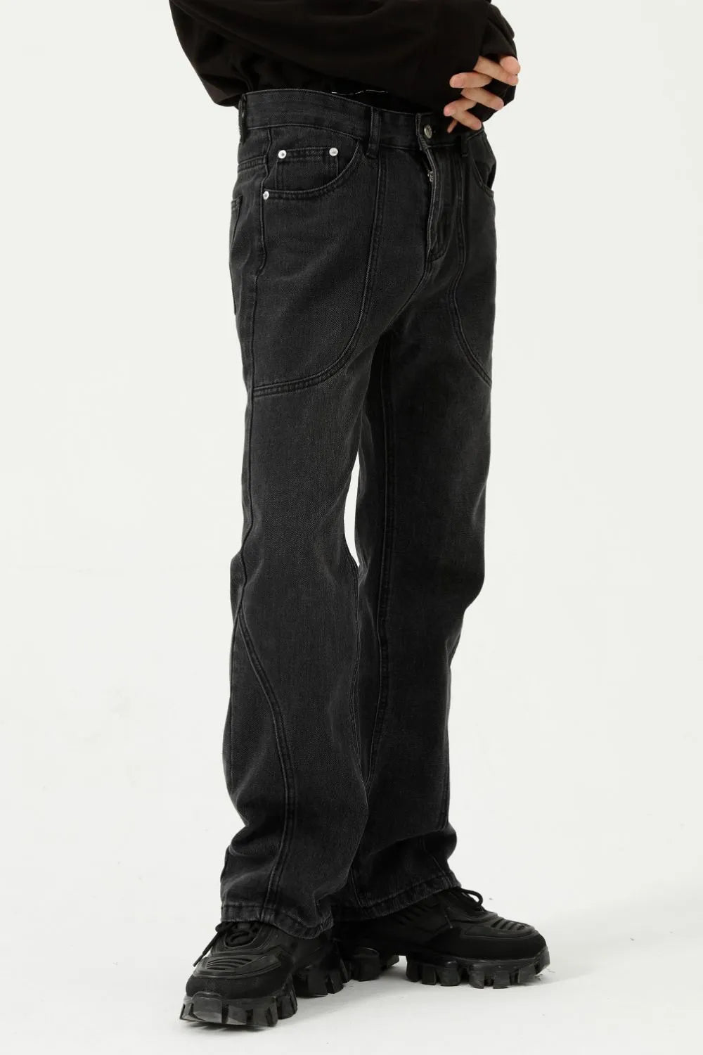 Premium Straight-Leg Jeans with Unique Stitch Detail