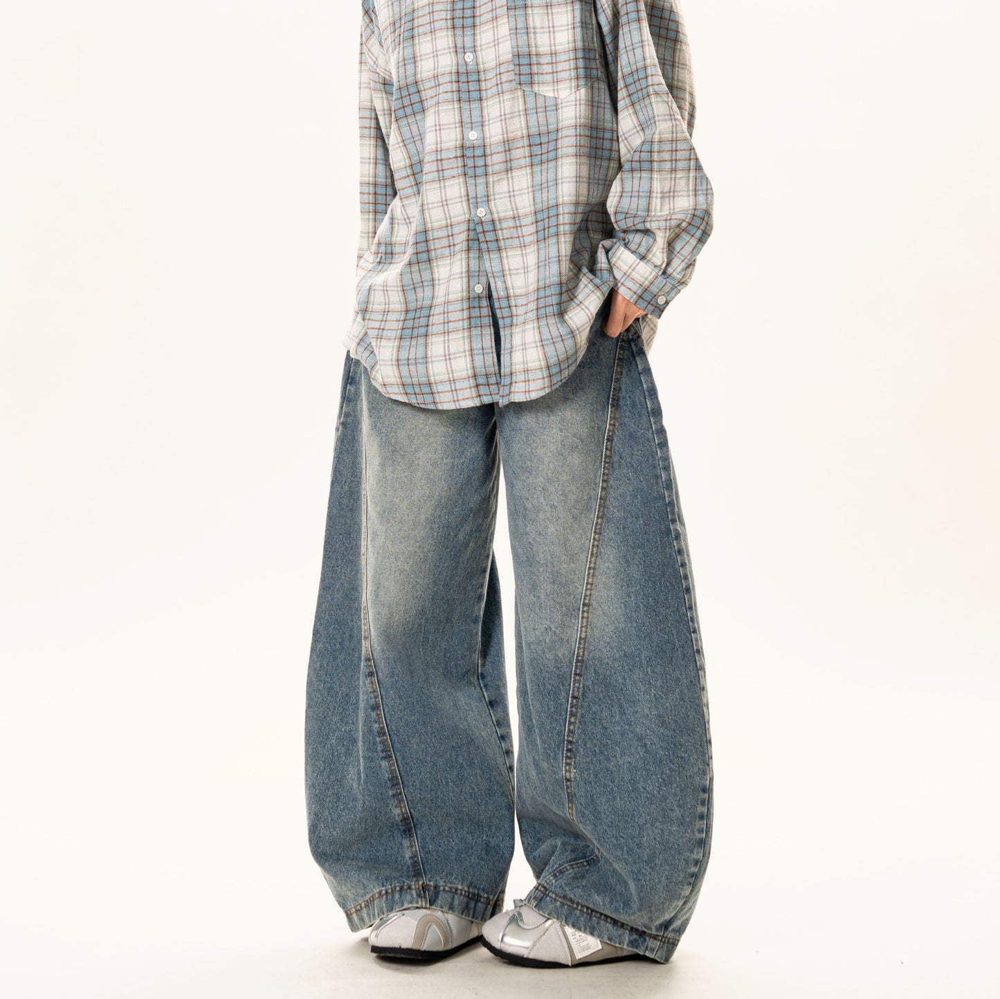 Premium Japanese Denim Loose-Fit Curved Knife Pants