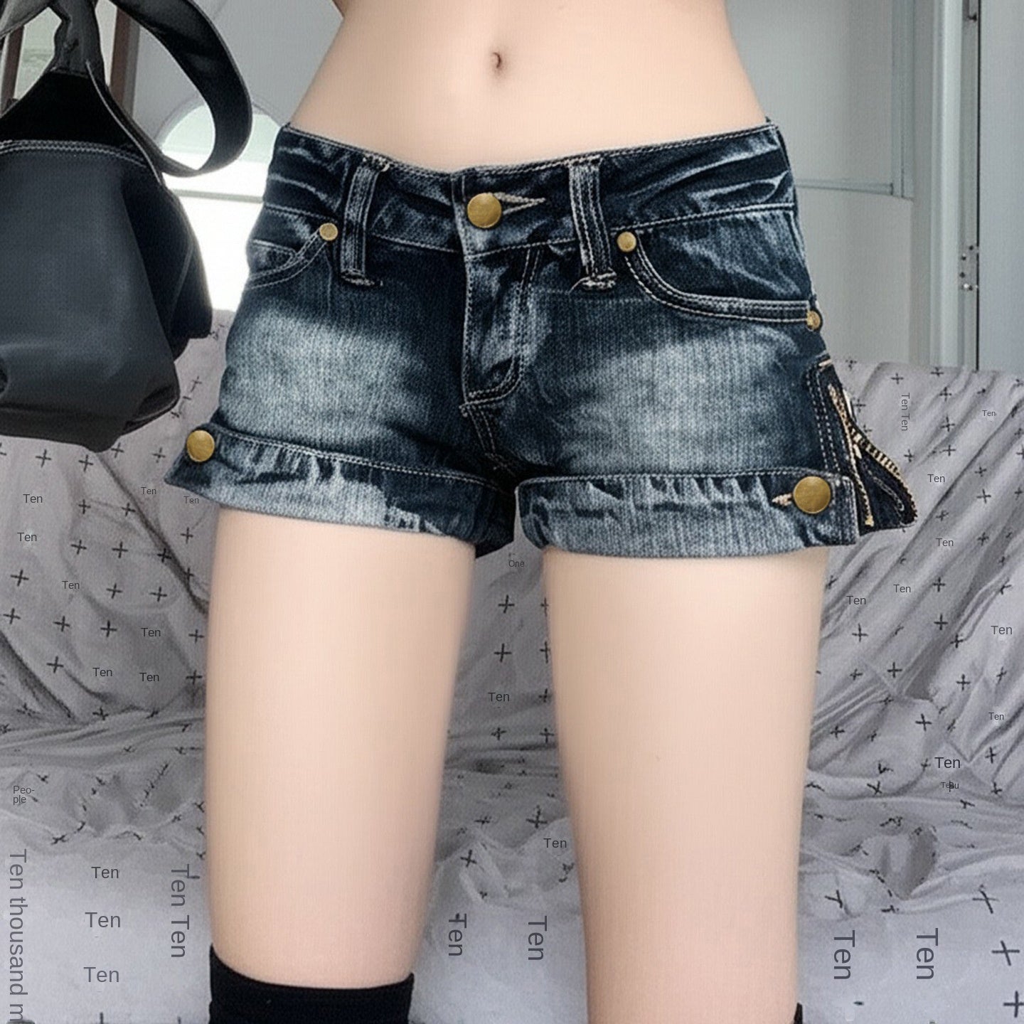 Women's Premium Blue Denim Low Waist Skinny Shorts