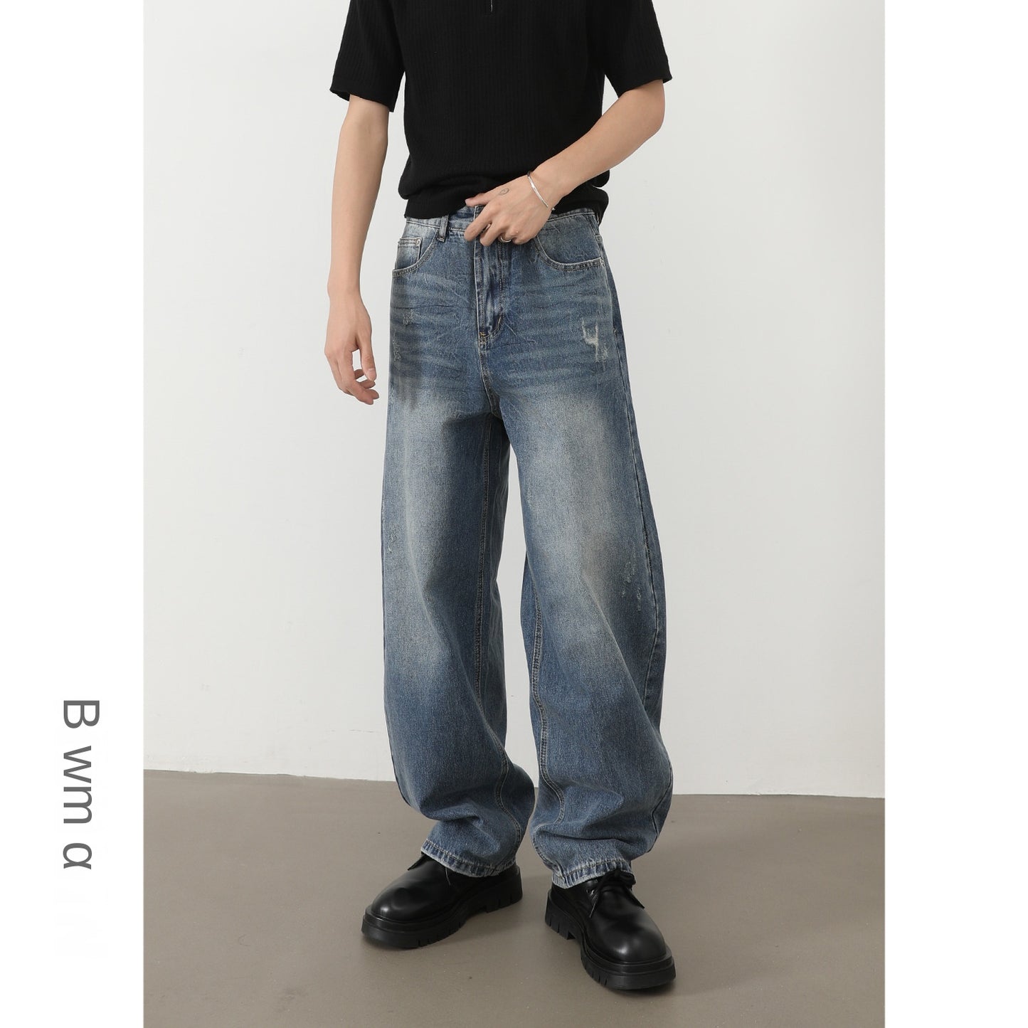 Men's Distressed Loose Fit Tapered Jeans - High