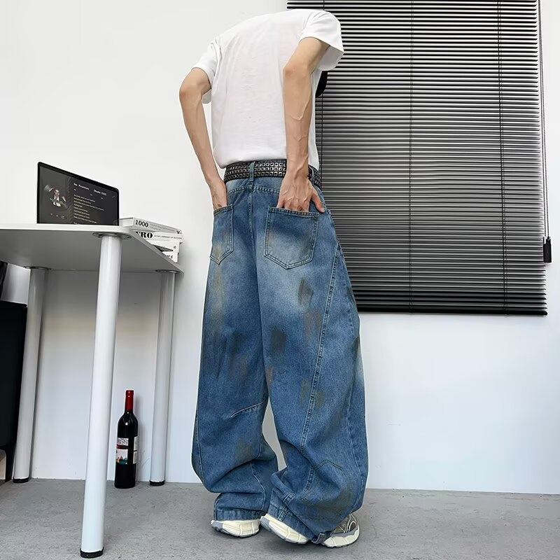 Old Graffiti Curved Knife Jeans for Men - Summer Style