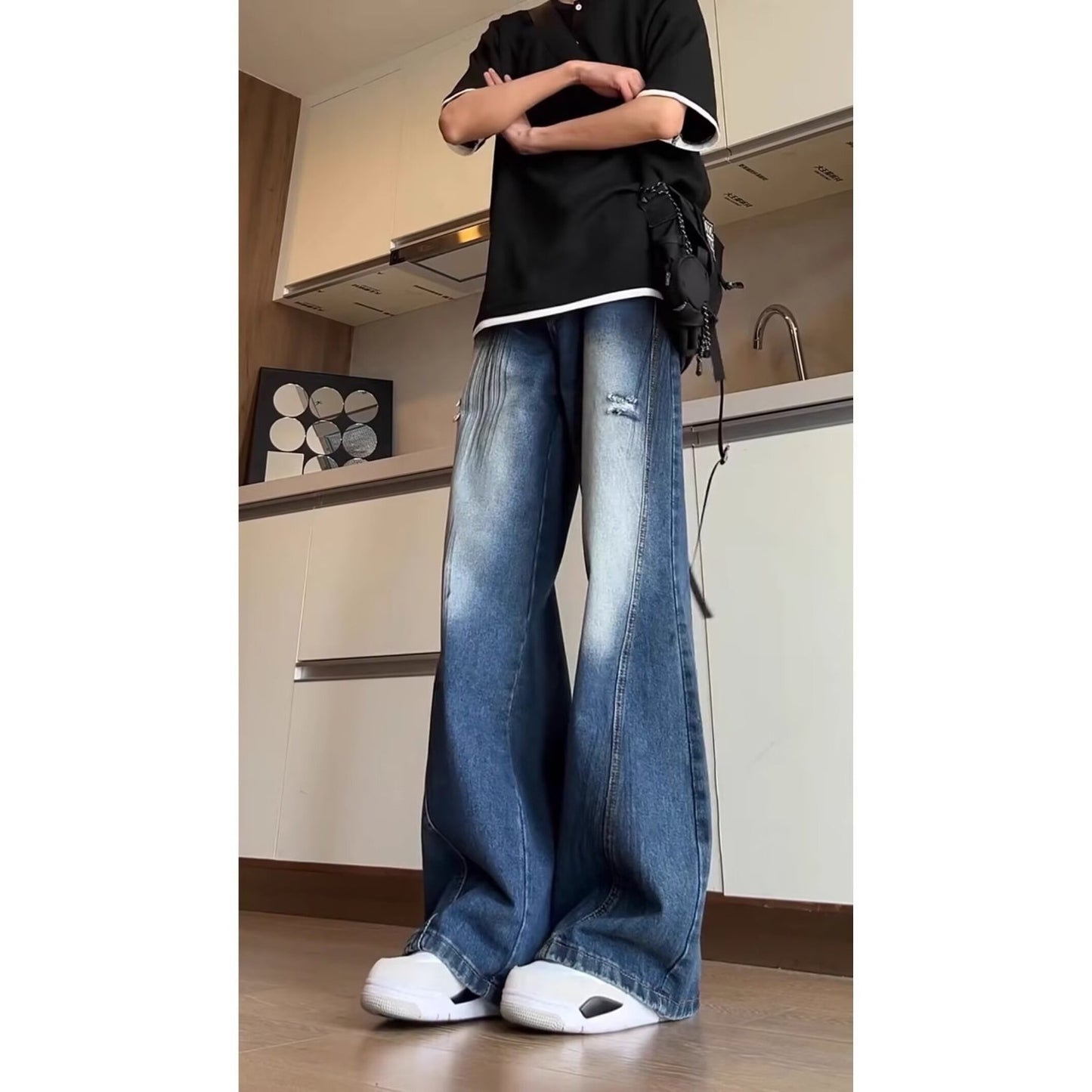 Retro Blue Ripped Semi Elastic Waist Jeans for Men