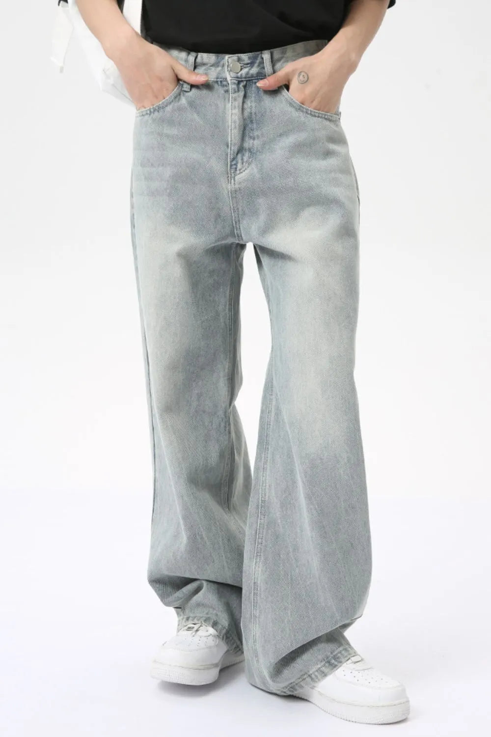 Premium Wide Leg Jeans with Pockets
