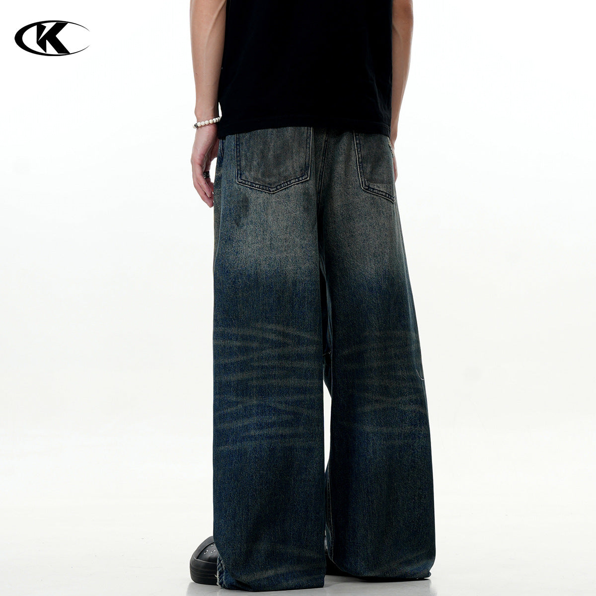 Distressed Pleated Denim Pants for Men and Women - Casual Wide-Leg Design