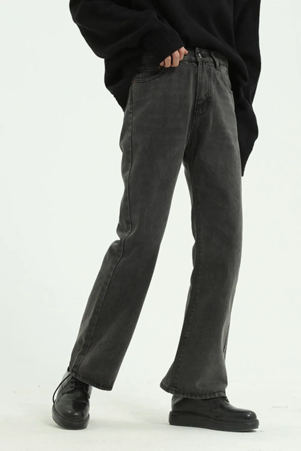 Premium Straight Leg Jeans with Pockets - Japanese Denim