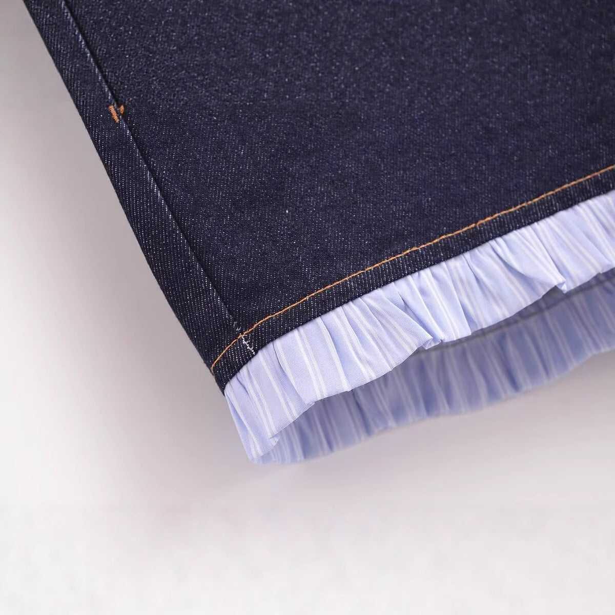 Splicing Lace & Visible Thread Decoration Casual Denim Shorts for Women