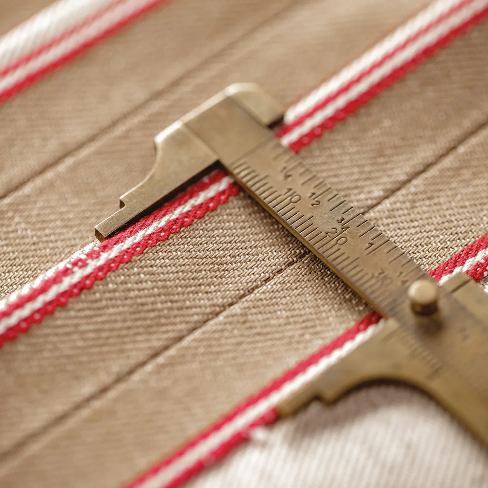 Retro 11.7oz Red-Line Selvedge Raw Denim Jeans for Men